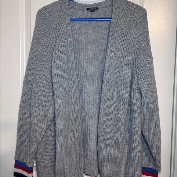 Gray Open-Front Sweater with striped cuffs - Picture 1 of 5